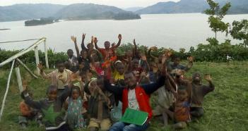 LAKE BUNYONYI PINEAPPLE COMMUNITY PROJECT